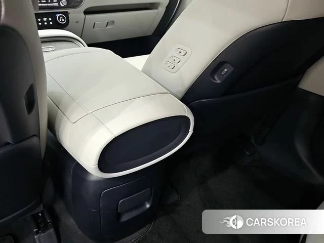 Hyundai Palisade (LX3) 2025 Серебристо-серый из Кореи, фото 5