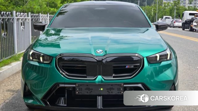 BMW M5 (G90) 2026 Зеленый из Кореи, фото 5