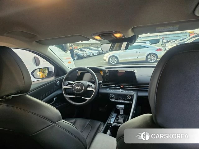 Hyundai The New Avante (CN7) 2024 Белый из Кореи, фото 5