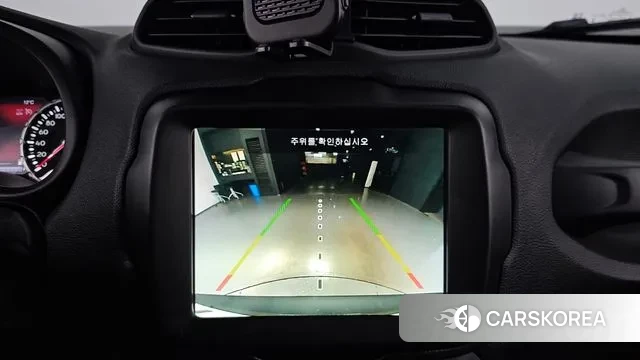 Jeep Renegade 2023 Серый из Кореи, фото 5