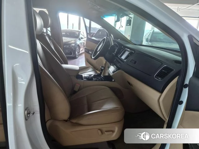 Kia The New Carnival 2018 Белый из Кореи, фото 5