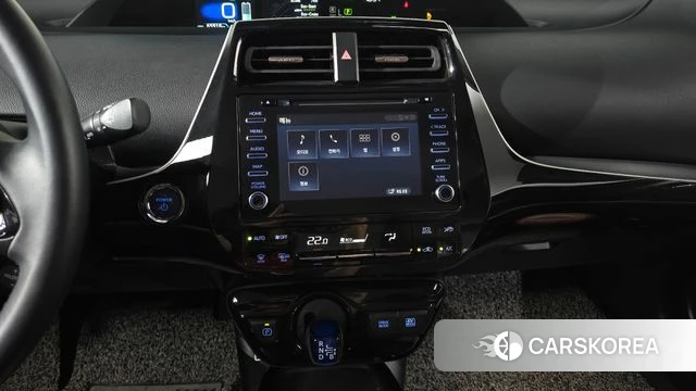 Toyota Prius 4th Generation 2021 Белый из Кореи, фото 5