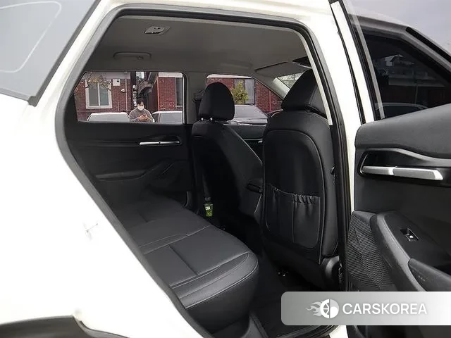 Kia Seltos 2022 Белый из Кореи, фото 5