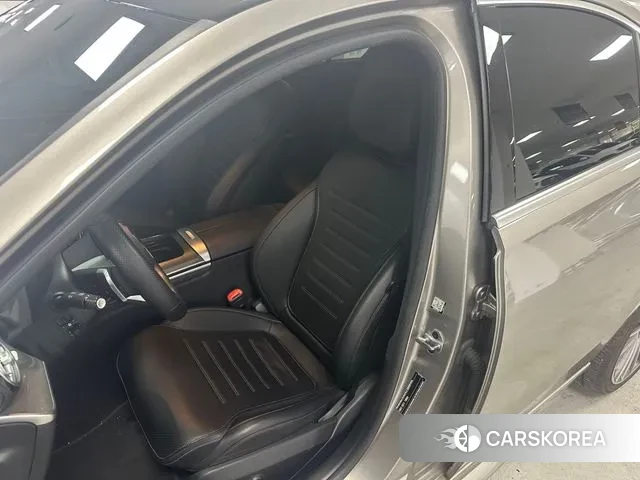 Mercedes-Benz C-Class W206 2022 Серебряный из Кореи, фото 5