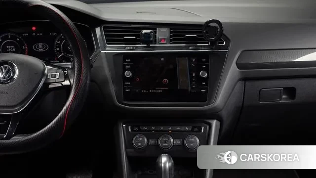 Volkswagen Tiguan Allspace 2018 Белый из Кореи, фото 5