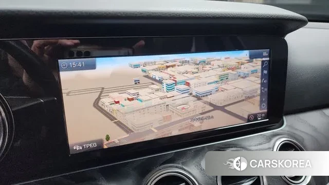 Mercedes-Benz E-Class W213 2019 Серебристо-серый из Кореи, фото 5