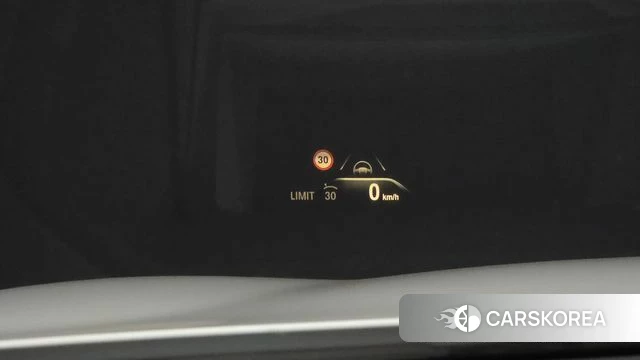 BMW 5 Series (G30) 2019 Белый из Кореи, фото 5