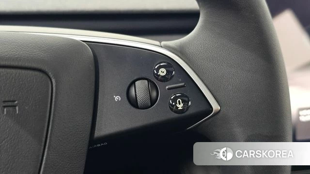 Tesla Model 3 2025 Серый из Кореи, фото 5