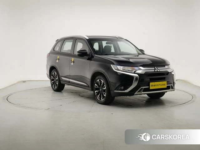 Mitsubishi  Outlander 2019 Черный из Китая, фото 5