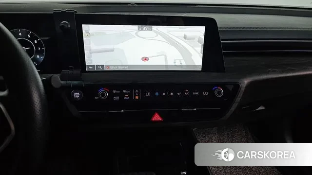 Kia K8 2023 Серебристо-серый из Кореи, фото 5