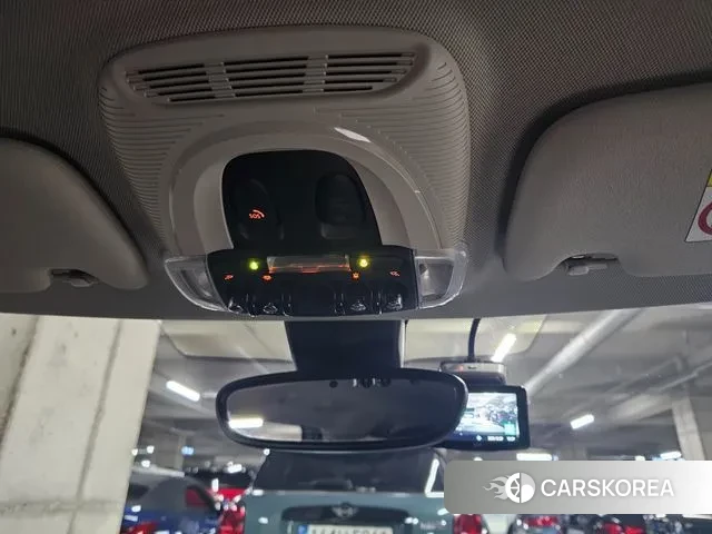 Mini Cooper 2024 Серебряный из Кореи, фото 5