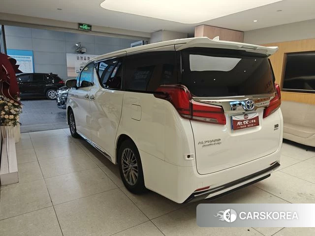Toyota Elfa 2023 Белый из Китая, фото 5