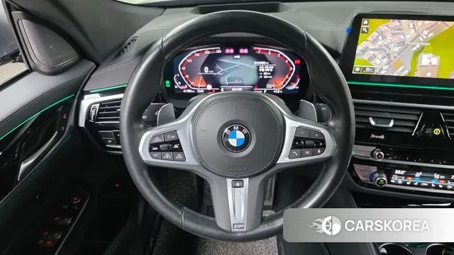 BMW 6 Series GT (G32) 2023 Серебристо-серый из Кореи, фото 5