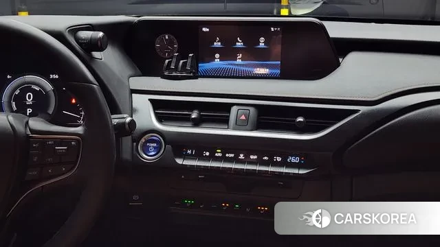 Lexus UX250h 2021 Черный из Кореи, фото 5