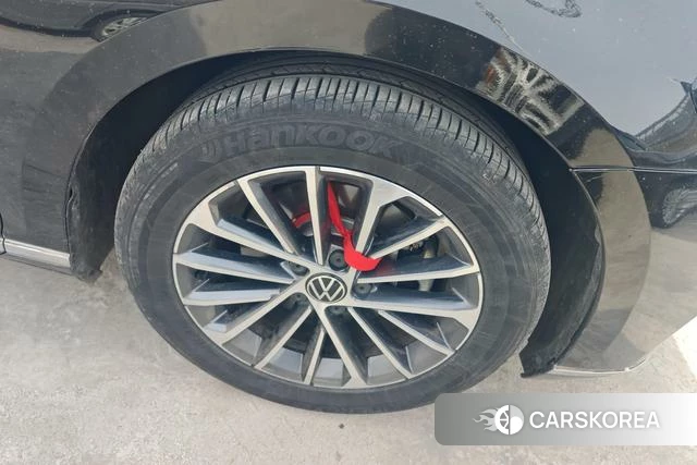 Volkswagen Magotan 2021 Черный из Китая, фото 5