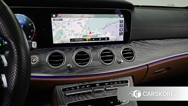 Mercedes-Benz E-Class W213 2021 Белый из Кореи, фото 5