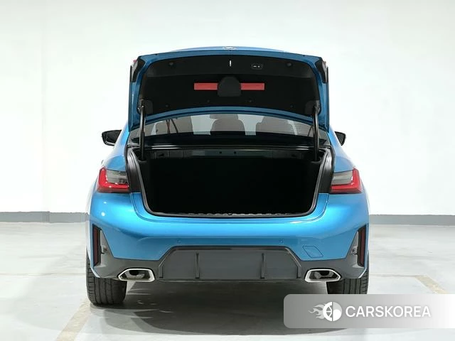 BMW 3 series id 3890169 из Китая 5