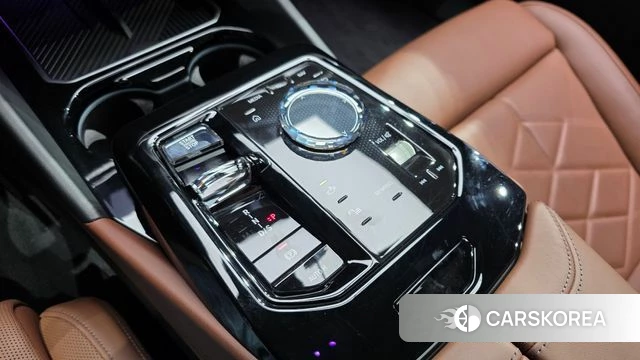 BMW 5 Series (G60) 2024 Серый из Кореи, фото 5