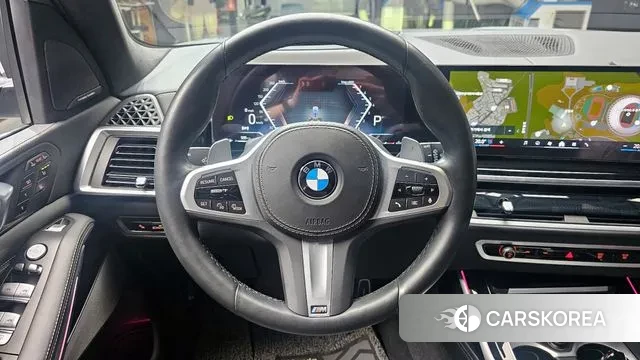 BMW X7 (G07) 2024 Серебристо-серый из Кореи, фото 5