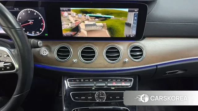 Mercedes-Benz E-Class W213 2018 Серебряный из Кореи, фото 5