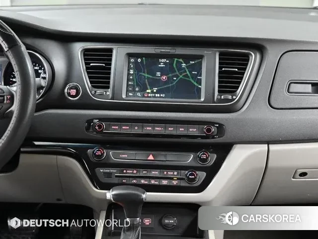 Kia The New Carnival 2018 Белый из Кореи, фото 5