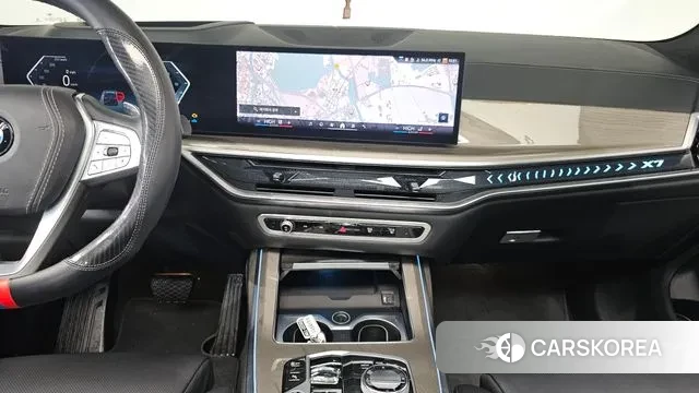 BMW X7 (G07) 2024 Черный из Кореи, фото 5