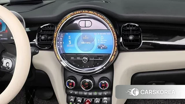 Mini Cooper S Convertible 2022 Жемчужный цвет из Кореи, фото 5