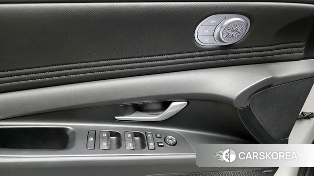 Hyundai The New Avante Hybrid (CN7) 2025 Серебристо-серый из Кореи, фото 5