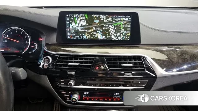 BMW 6 Series GT (G32) 2018 Белый из Кореи, фото 5