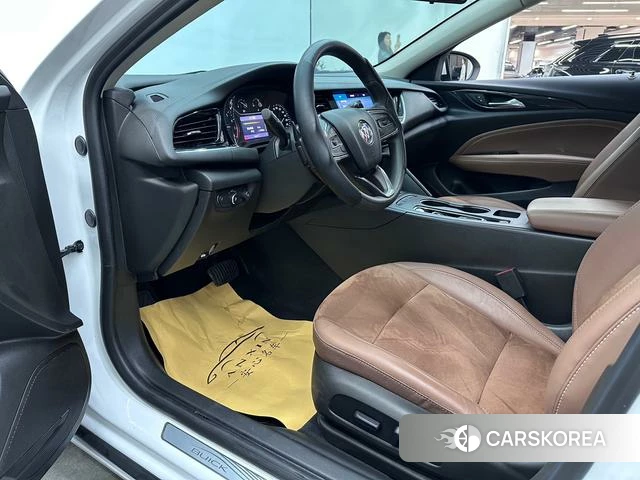 Buick Regal 2023 Белый из Китая, фото 5