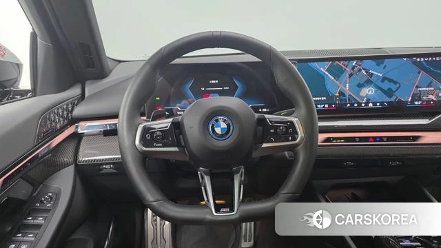 BMW i5 (G60) 2023 Черный из Кореи, фото 5