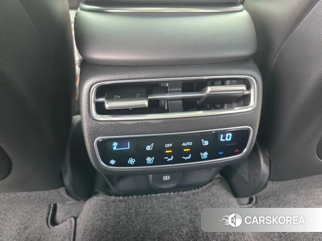 Genesis GV70 2024 Серебристо-серый из Кореи, фото 5