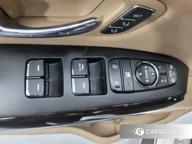 Kia The New Carnival 2018 Белый из Кореи, фото 5