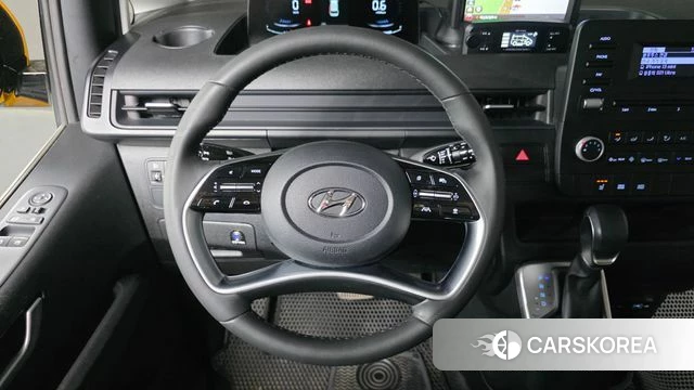 Hyundai Staria 2021 Желтый из Кореи, фото 5