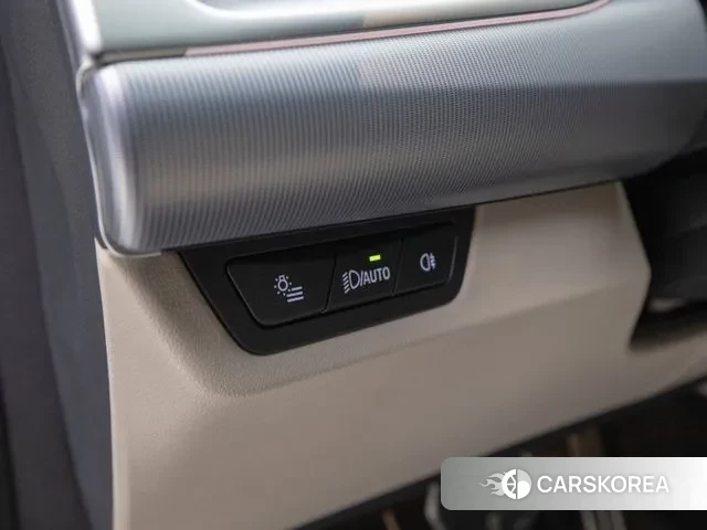 BMW X1 (U11) 2025 Белый из Кореи, фото 5