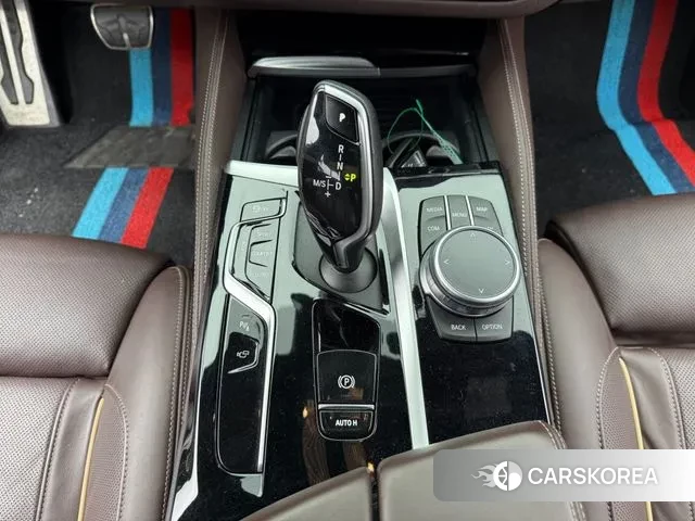 BMW 5 Series (G30) 2022 Белый из Кореи, фото 5