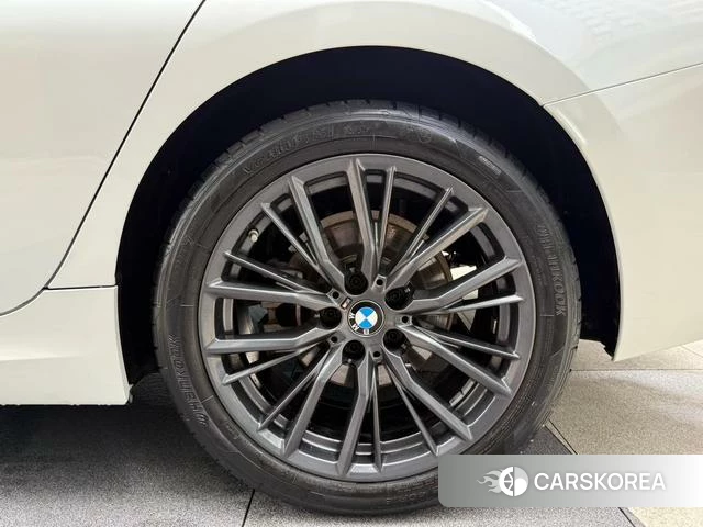 BMW 3 series 2023 Белый из Китая, фото 5