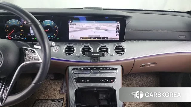 Mercedes-Benz E-Class W213 2022 Белый из Кореи, фото 5