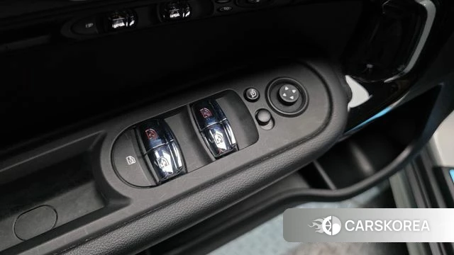 Mini Cooper Countryman 2023 Серебряный из Кореи, фото 5