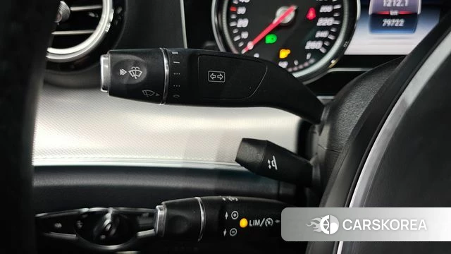 Mercedes-Benz E-Class W213 2018 Белый из Кореи, фото 5
