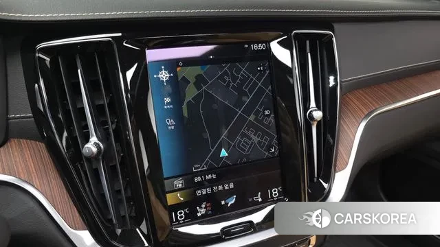 Volvo S60 3rd generation 2021 Белый из Кореи, фото 5