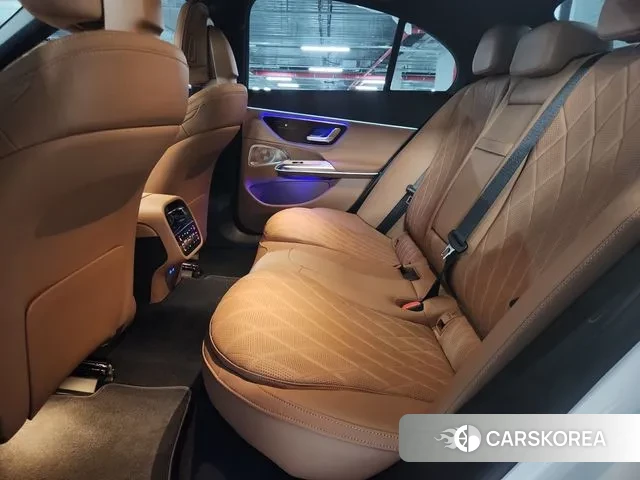 Mercedes-Benz E-Class W214 2025 Белый из Кореи, фото 5