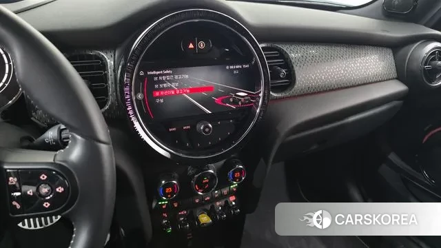 Mini Cooper Electric 2023 Черный из Кореи, фото 5