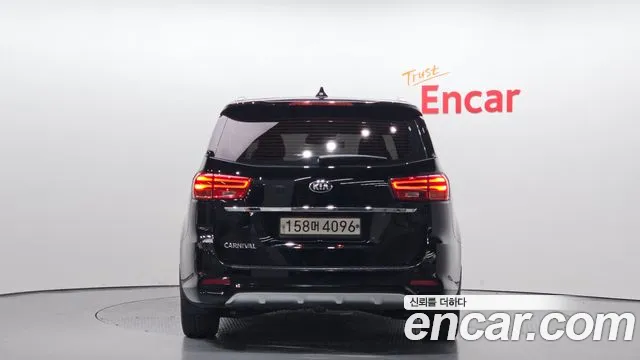 Kia The New Carnival 2019 Черный из Кореи, фото 5