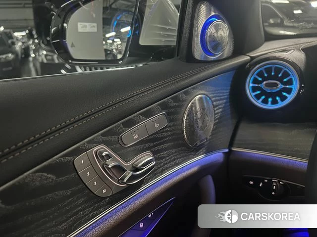 Mercedes-Benz E-Class W213 2022 Белый из Кореи, фото 5