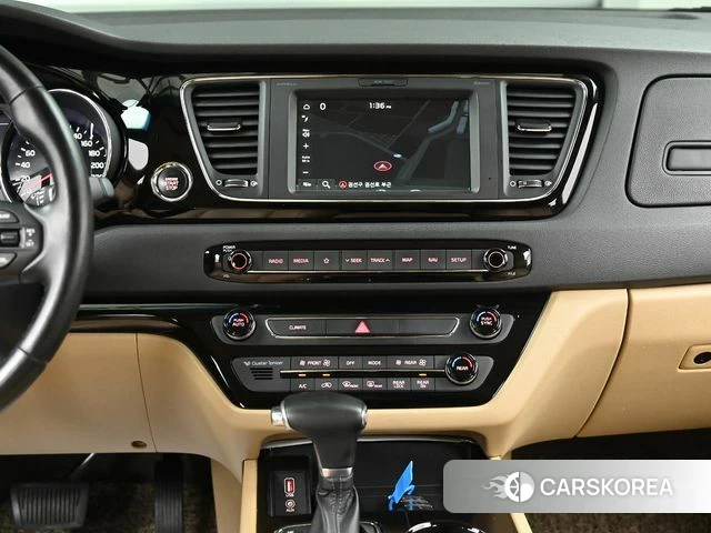 Kia The New Carnival 2018 Белый из Кореи, фото 5