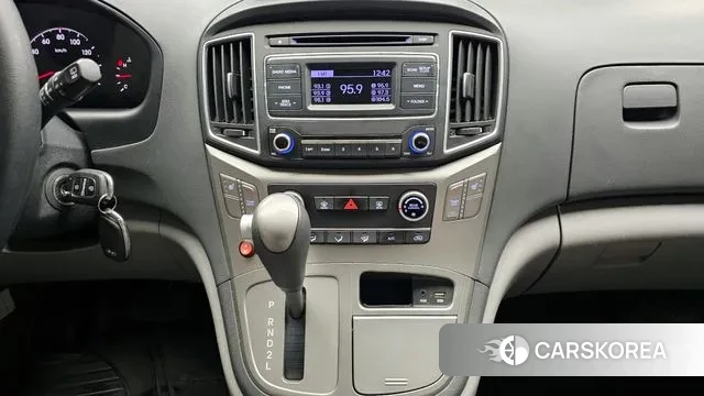 Hyundai The New Grand Starex 2018 Желтый из Кореи, фото 5