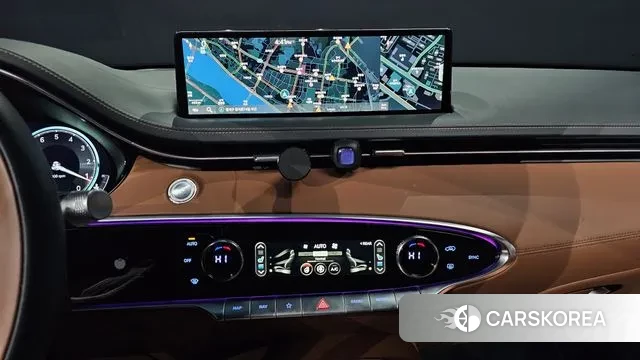 Genesis GV70 2023 Белый из Кореи, фото 5