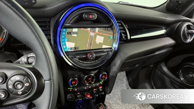 Mini Cooper Convertible 2019 Черный из Кореи, фото 5