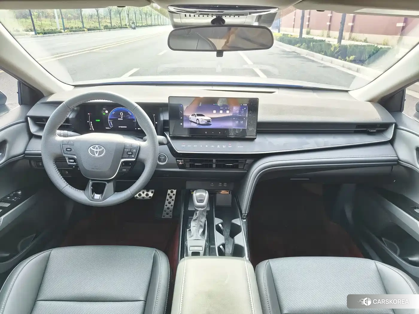 Toyota Camry 2025 Silver/gray из Китая, фото 5